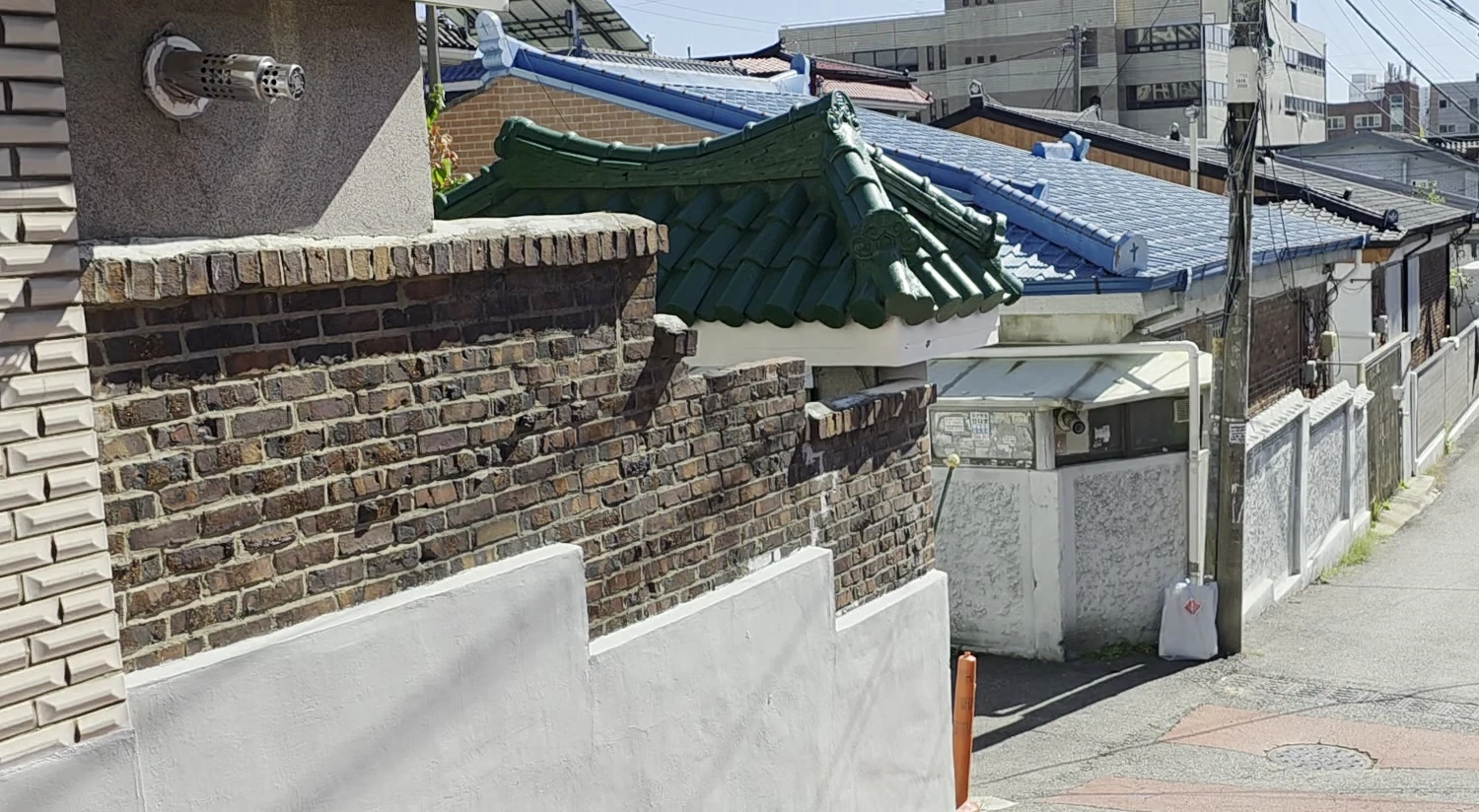 Alleyway of tiled roofs